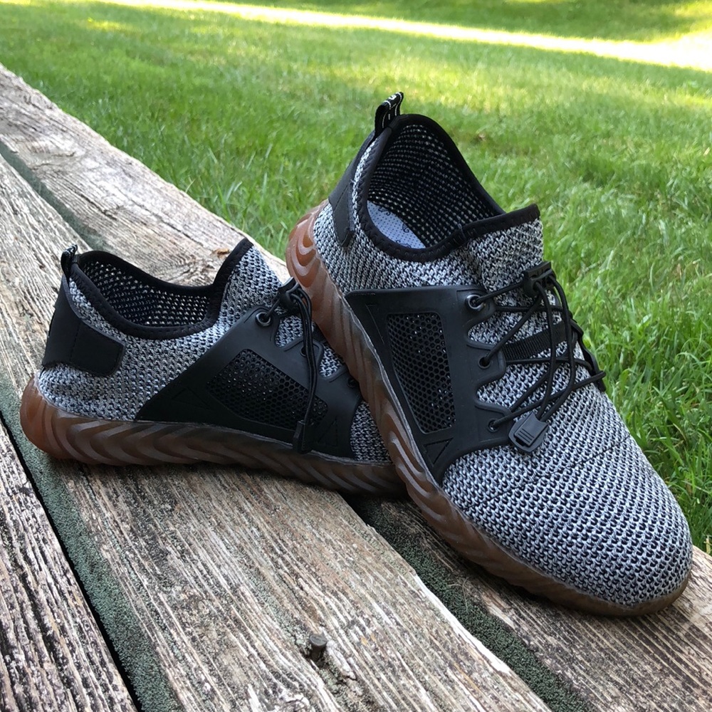 Indestructible steel toe shoes *Brand New*